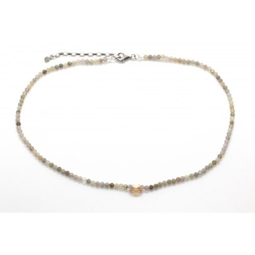 Ezüst nyaklánc labradorit gyöngyökkell és SWAROVSKI csillaggal
